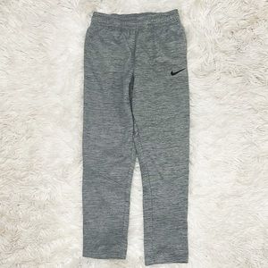 NIKE Boys Sweatpants Size XL